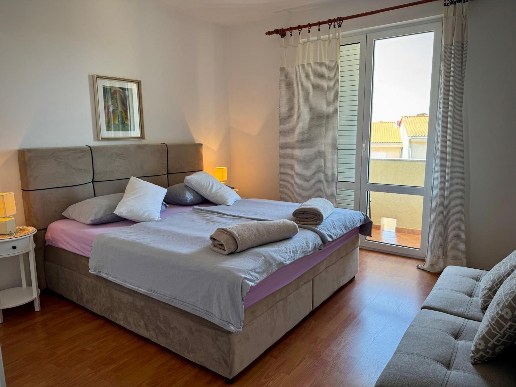 Apartments Maricic Banjol Exterior foto